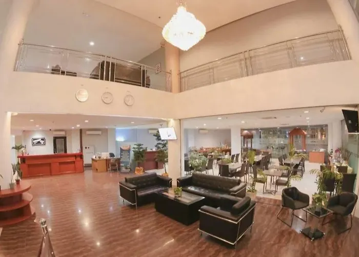 Azza Hotel Palembang By Horison